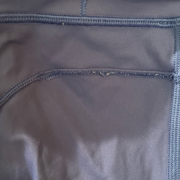 Authentic Lululemon leggings Align high-rise, pant 25” size 4 - Picture 8 of 8